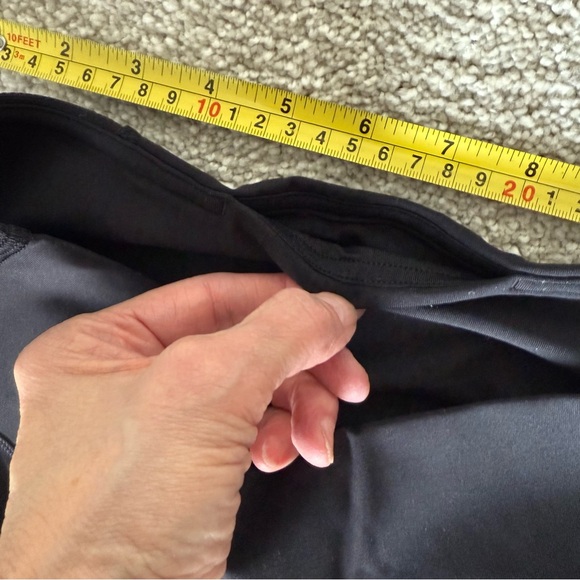 lululemon black leggings with mesh inserts size 8 - Picture 6 of 13